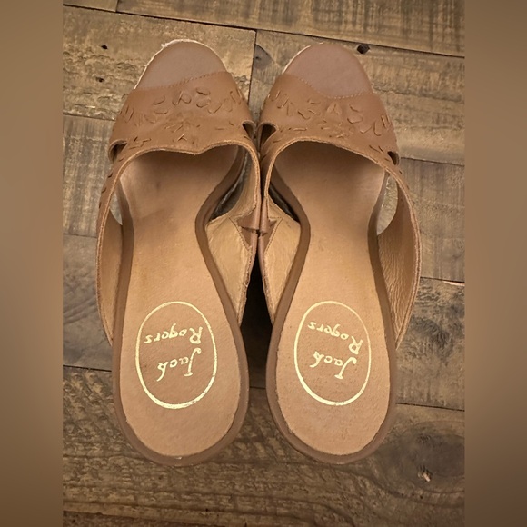 Jack Rogers Sophia Oak Brown Leather Wedge Whipstitch Heel - Size 9M - Picture 6 of 8